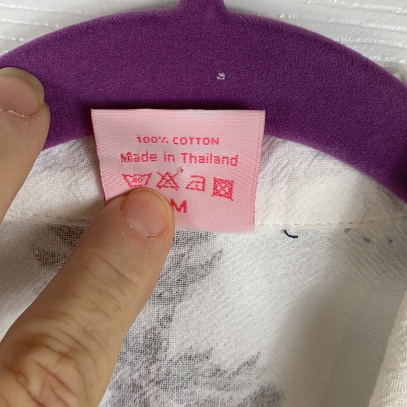 Island Expressions white short sleeved button down camp shirt medium black desig - Picture 6 of 7